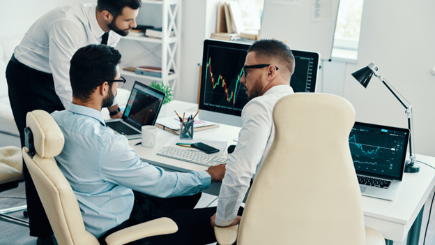 Mitigating Risk: How Alphacentrix Builds Redundancy and Reliability into Your Operations
